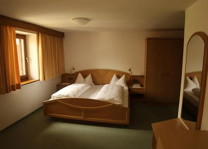 Gasthof Pension Roessl